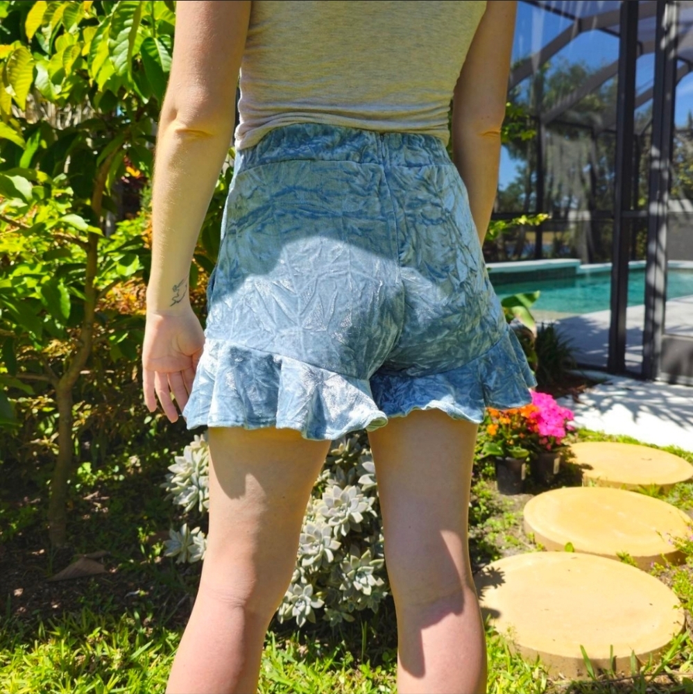Blue Ruffle Shorts Tube Top Set - Picture 3 of 6